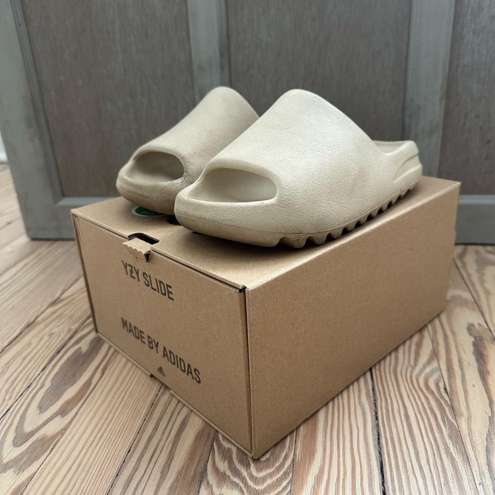 Adidas Yeezy Slides